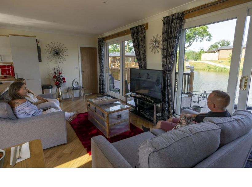 Grebe lodge to rent at Caistor Lake Park Lincolnshire