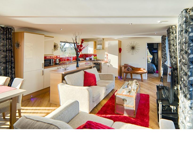 Teal Lodge to rent Caistor Lakes Holiday Park Lincolnshire