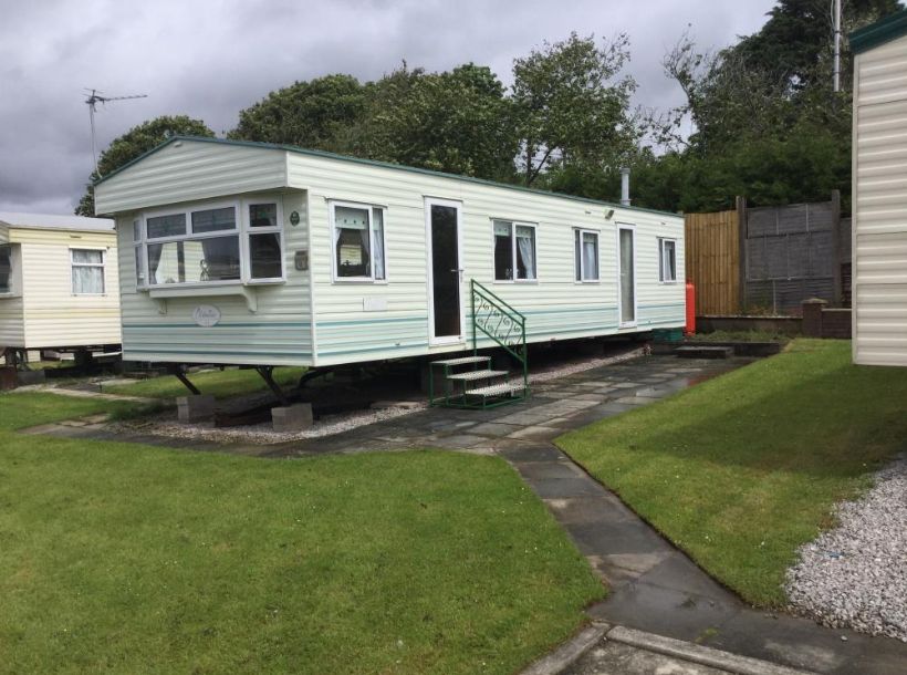 8 Berth Caravan to Rent Newton Hall Blackpool