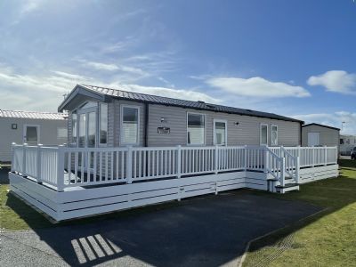 8 Berth Caravan at Greenacres, North Wales