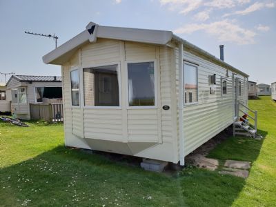 8 Berth Caravan at Harlyn Sands, Cornwall